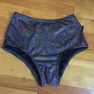 Cleo the Hurricane Pole Fit Scrunch Butt Shorts